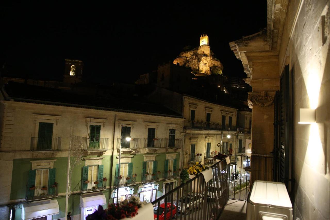 Casa Vacanza Da Dina Модика Экстерьер фото