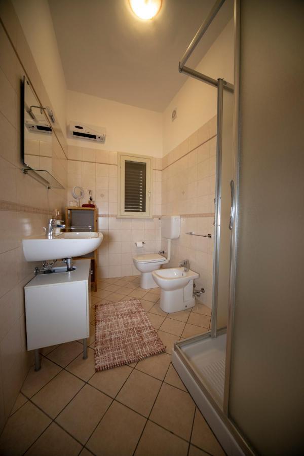 Casa Vacanza Da Dina Модика Экстерьер фото