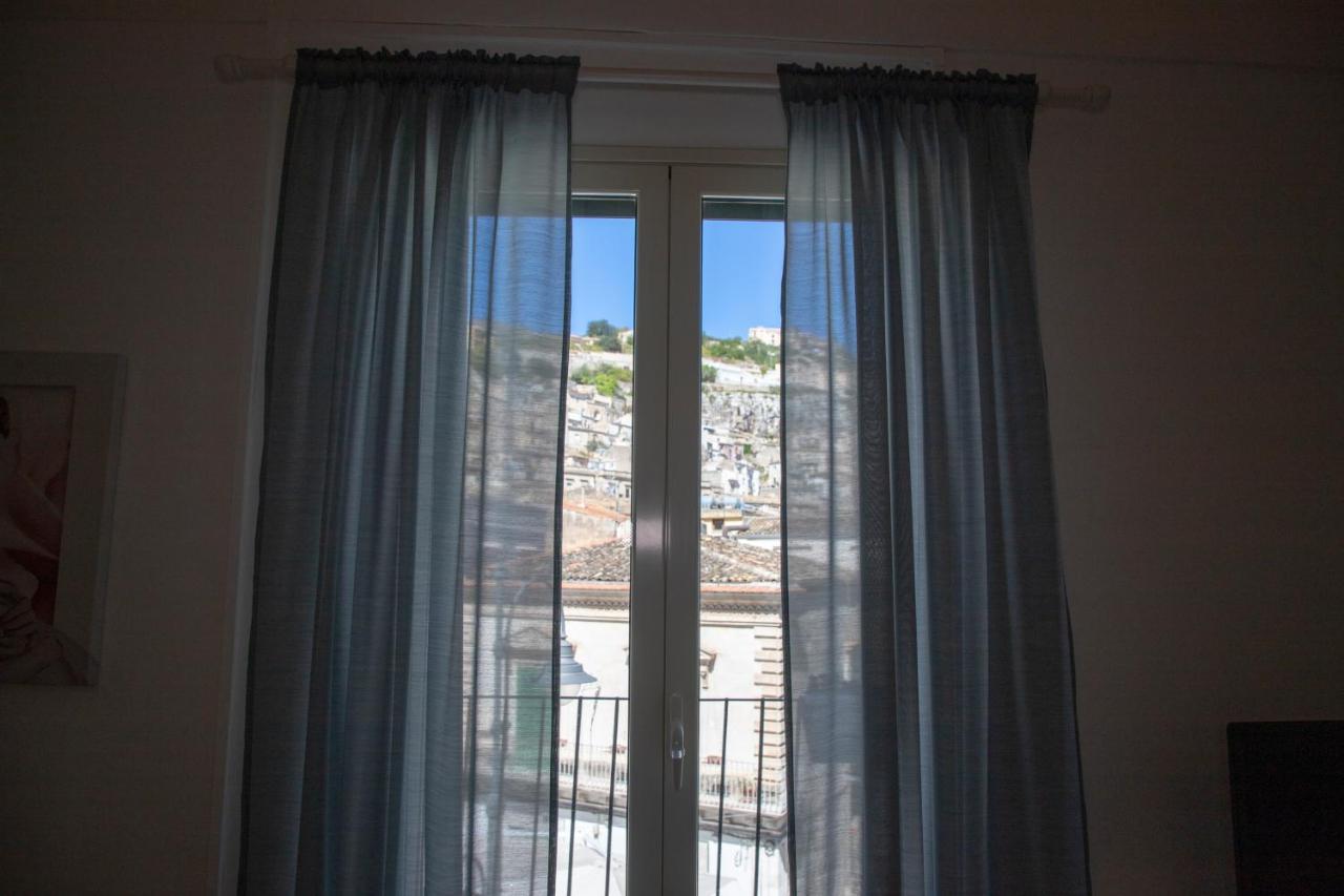 Casa Vacanza Da Dina Модика Экстерьер фото